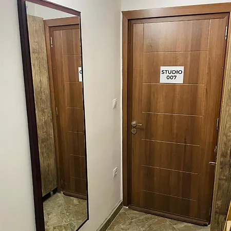 007 с градинка Apartamento Burgas