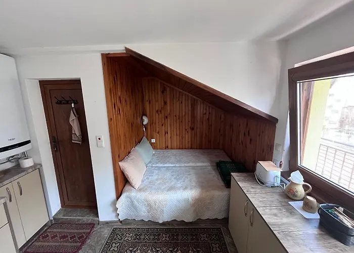 Apartament 007 с градинка Burgas City